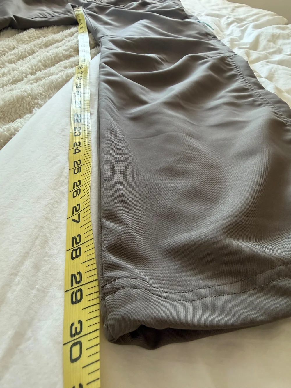 Nike Fit Dry Women's Gray Outdoor Hiking Pants Size Medium Travel Techwear